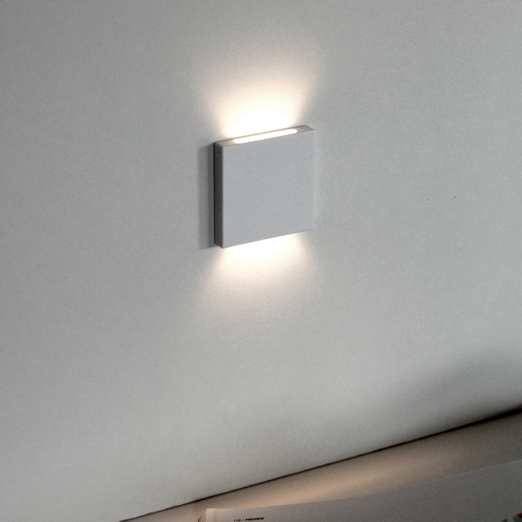 Flexalighting Bang Q Square LED Step Light| Image:0