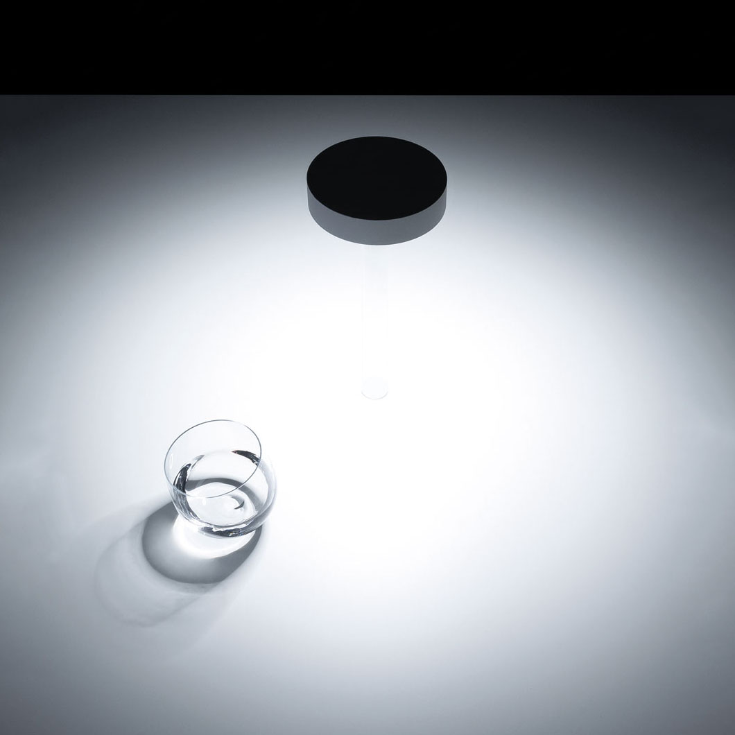Davide Groppi Tetatet Flute Portable Cordless LED Table Lamp| Image:0
