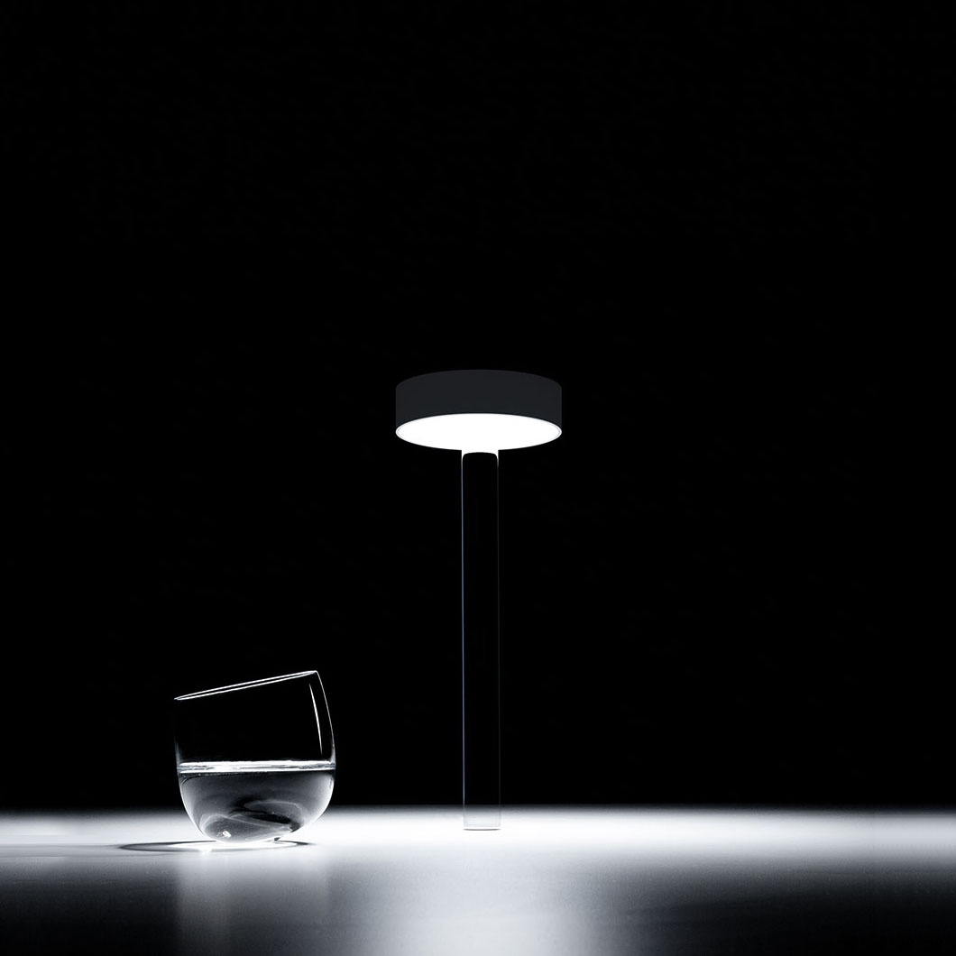 Davide Groppi Tetatet Flute Portable Cordless LED Table Lamp| Image:4