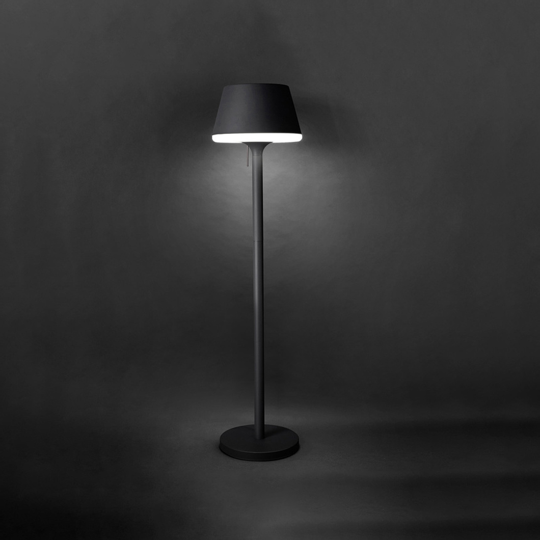 Dub Luce Silhouette IP44 Outdoor Floor Lamp| Image:0