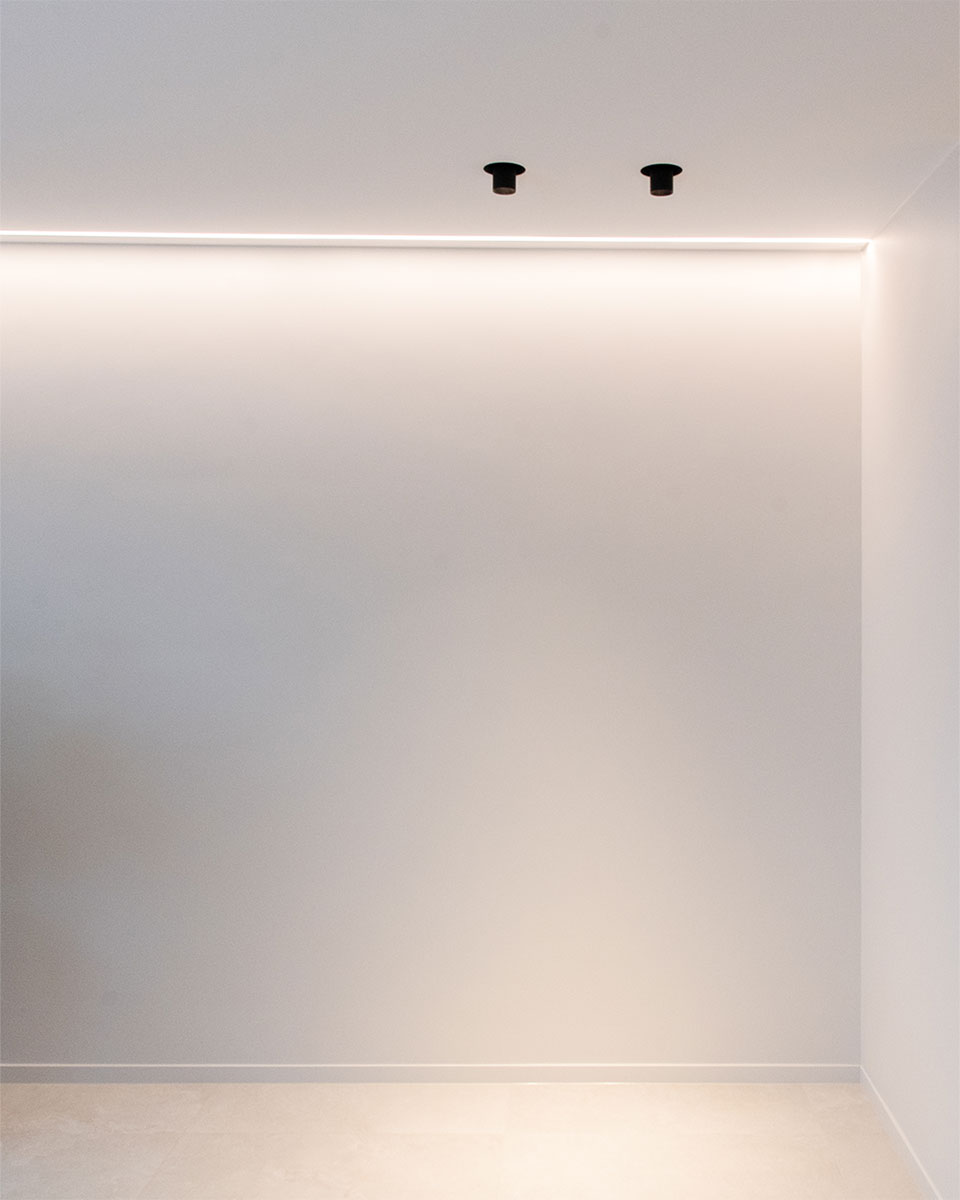 Prado Light Only Mini Long Trimless Plaster-In Adjustable Downlight| Image:11
