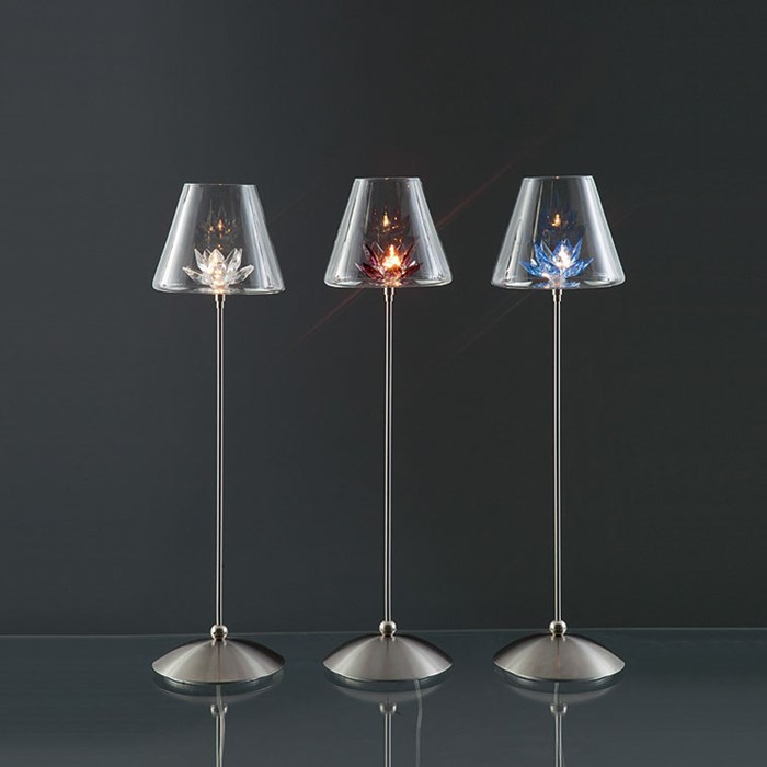 Harco Loor Design Flower Table Lamp| Image : 1