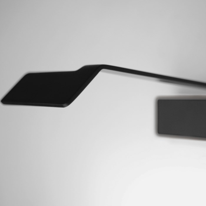 Vibia Alpha Picture Wall Light| Image:1