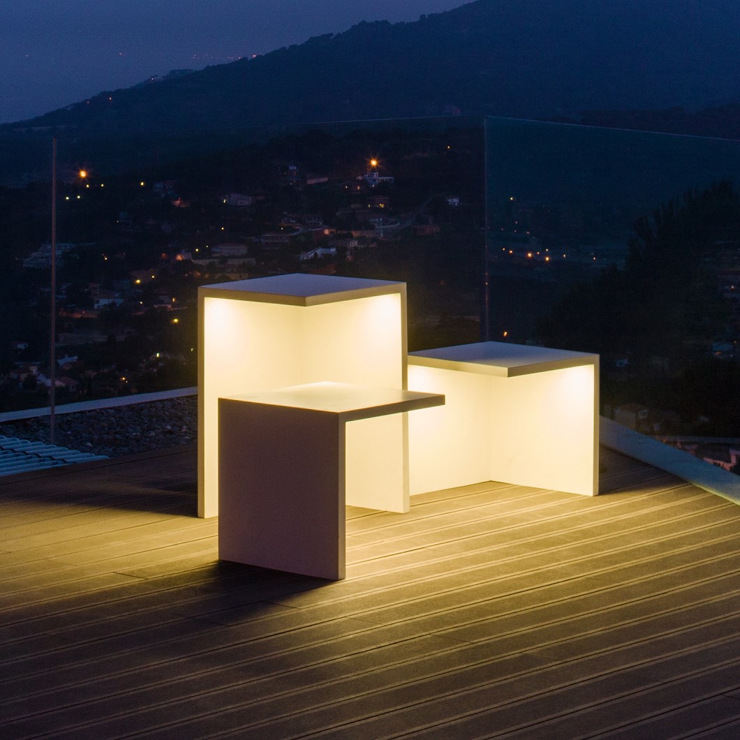 Vibia Empty Exterior Floor Lamp Darklight Design Vibia Empty Exterior Floor Lamp Darklight Design