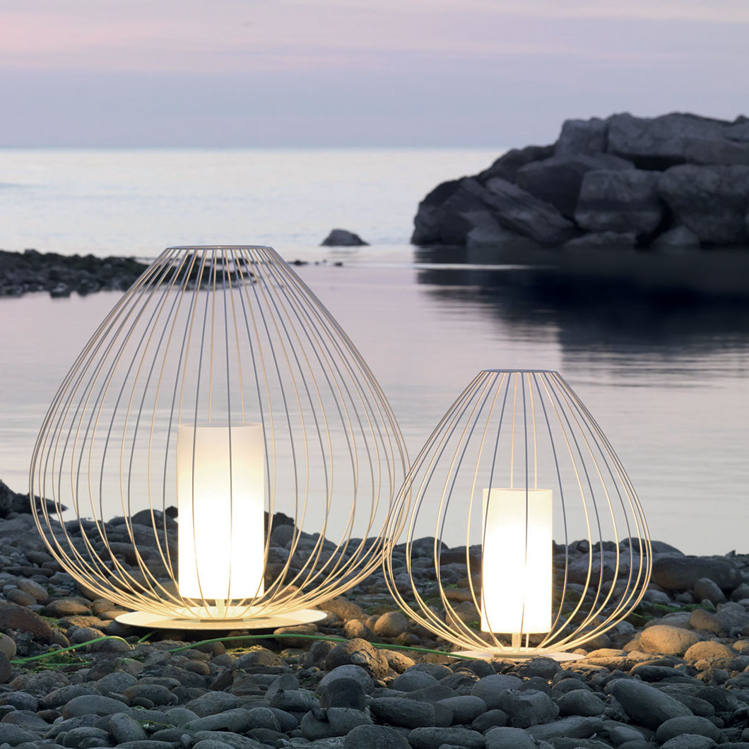 Karman Cell Outdoor Floor Lamp Darklight Design Lighting Design Supply