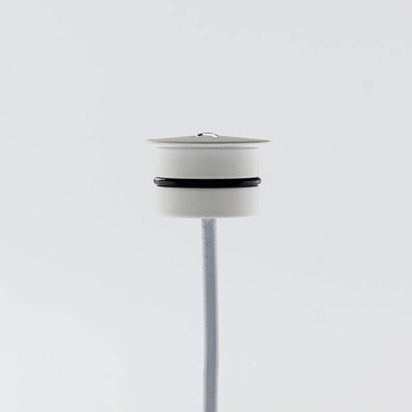 Side profile of the LLD Iride niche light fitting.