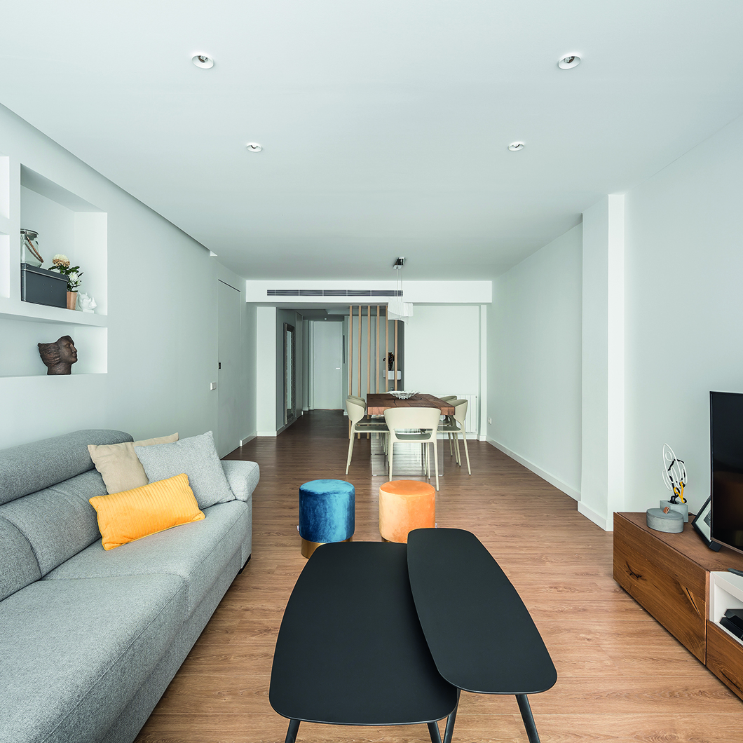 Semi recessed led shop downlight