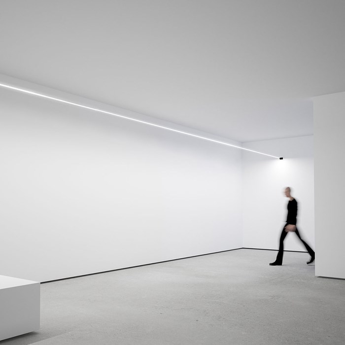 Davide Groppi Flash LED Wall & Ceiling Light| Image:5