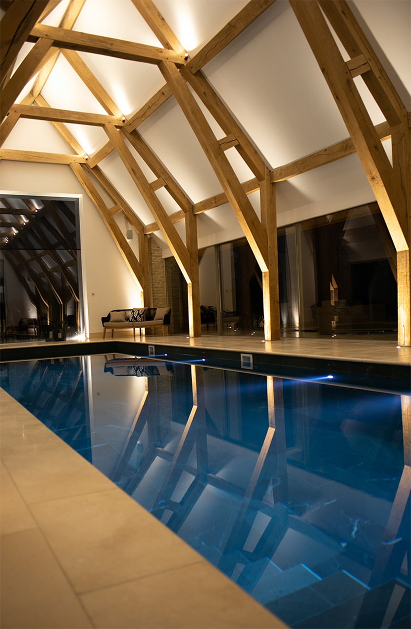 Lighting Design Pickwick indoor swimming pool with IP68 underwater lighting & spotlights in the ceiling eaves