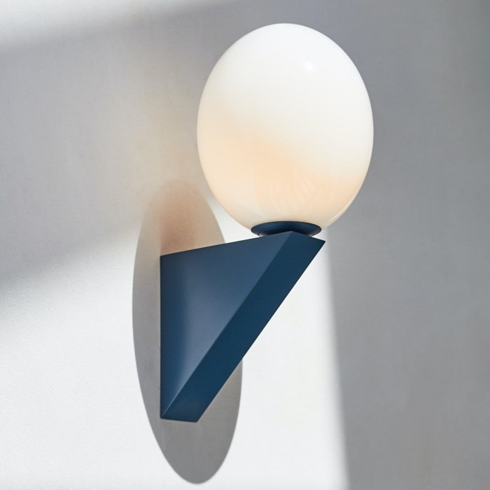 OUTLET Michael Anatassiades Philosophical Egg Petrol Blue LED Wall Light| Image:3