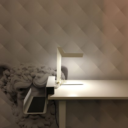 Fambuena Luminotecnia Plié LED Table Lamp alternative image