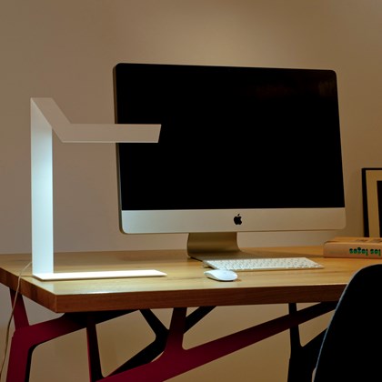 Fambuena Luminotecnia Plié LED Table Lamp