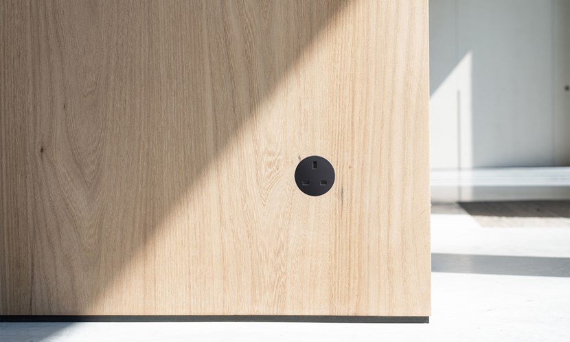 Rond USB-C Small Trim Multifit Wall Socket| Image:7