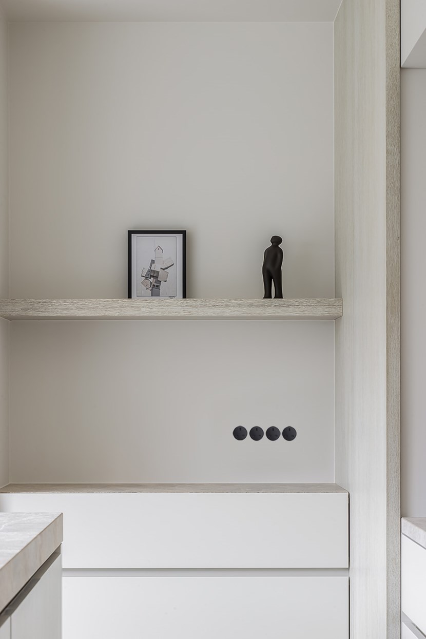 Rond Retrofit Power Socket| Image:4