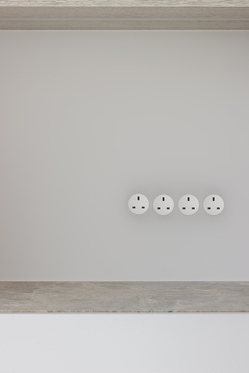 Rond USB-C Small Trim Multifit Wall Socket| Image:3