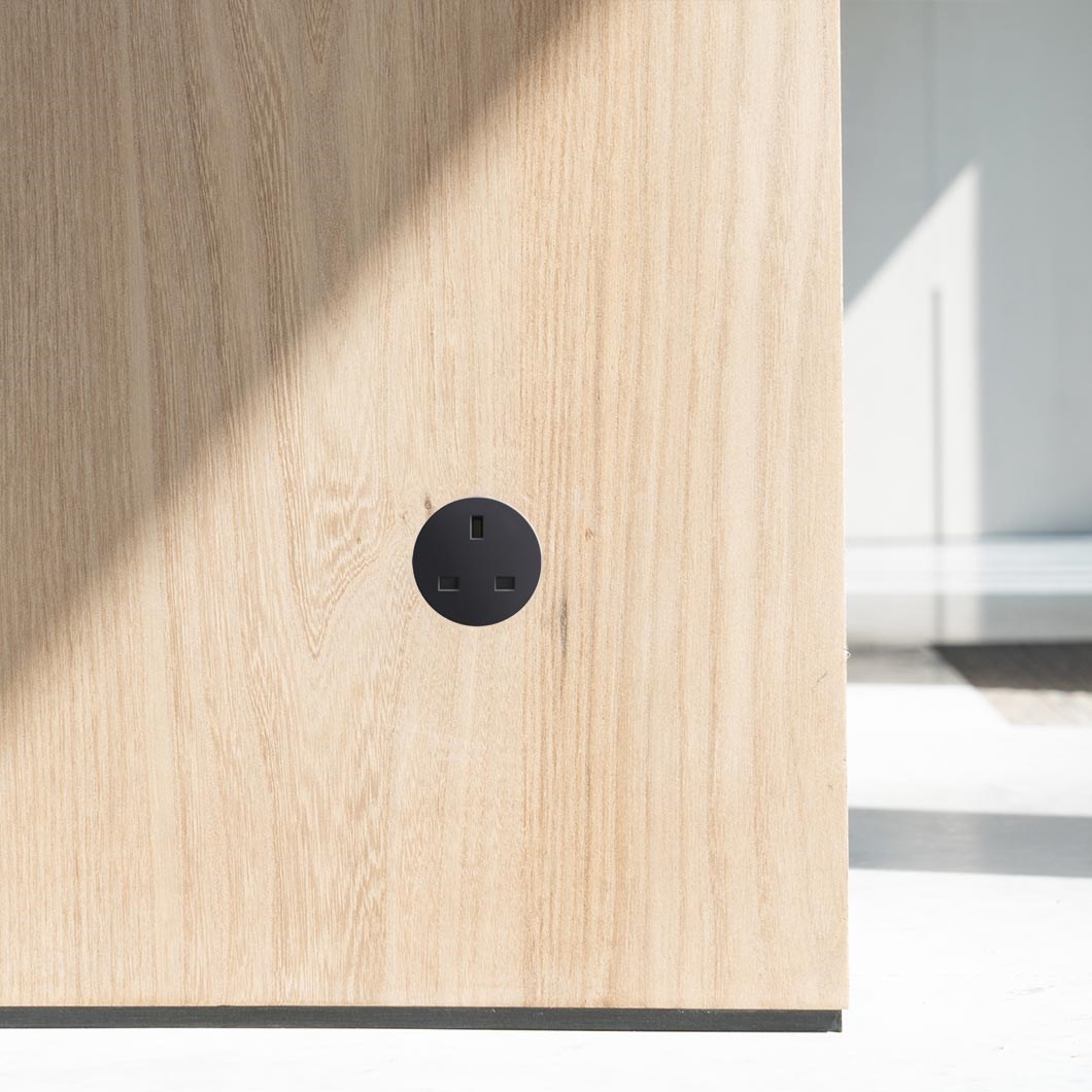 Rond Unifit Wired Switchless Power Socket | Darklight Design | Lighting ...