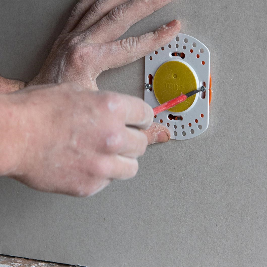 Switchless Socket Rond Trimless Retrofit Switchless Power Socket | Darklight Design ...