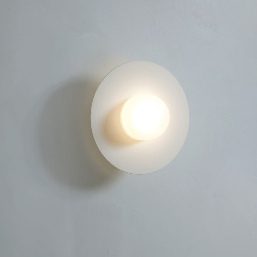 Contain Alba Simple LED Wall Light| Image:4