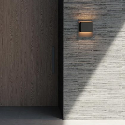 Rakumba Elwood Outdoor Wall Light alternative image