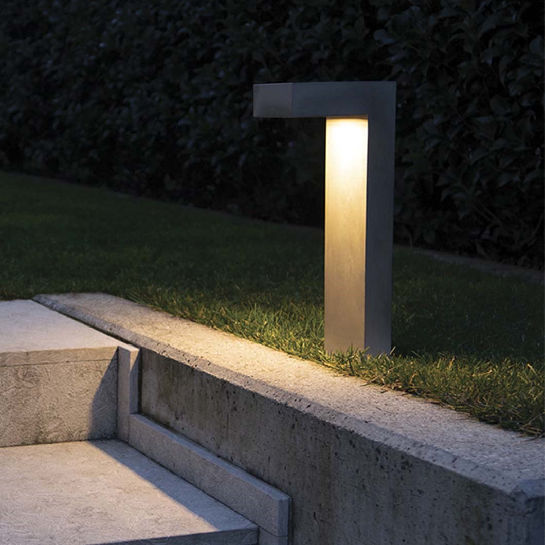 Outdoor Concrete Bollard Lights Modern Simple Style 5W COB LED Bollard