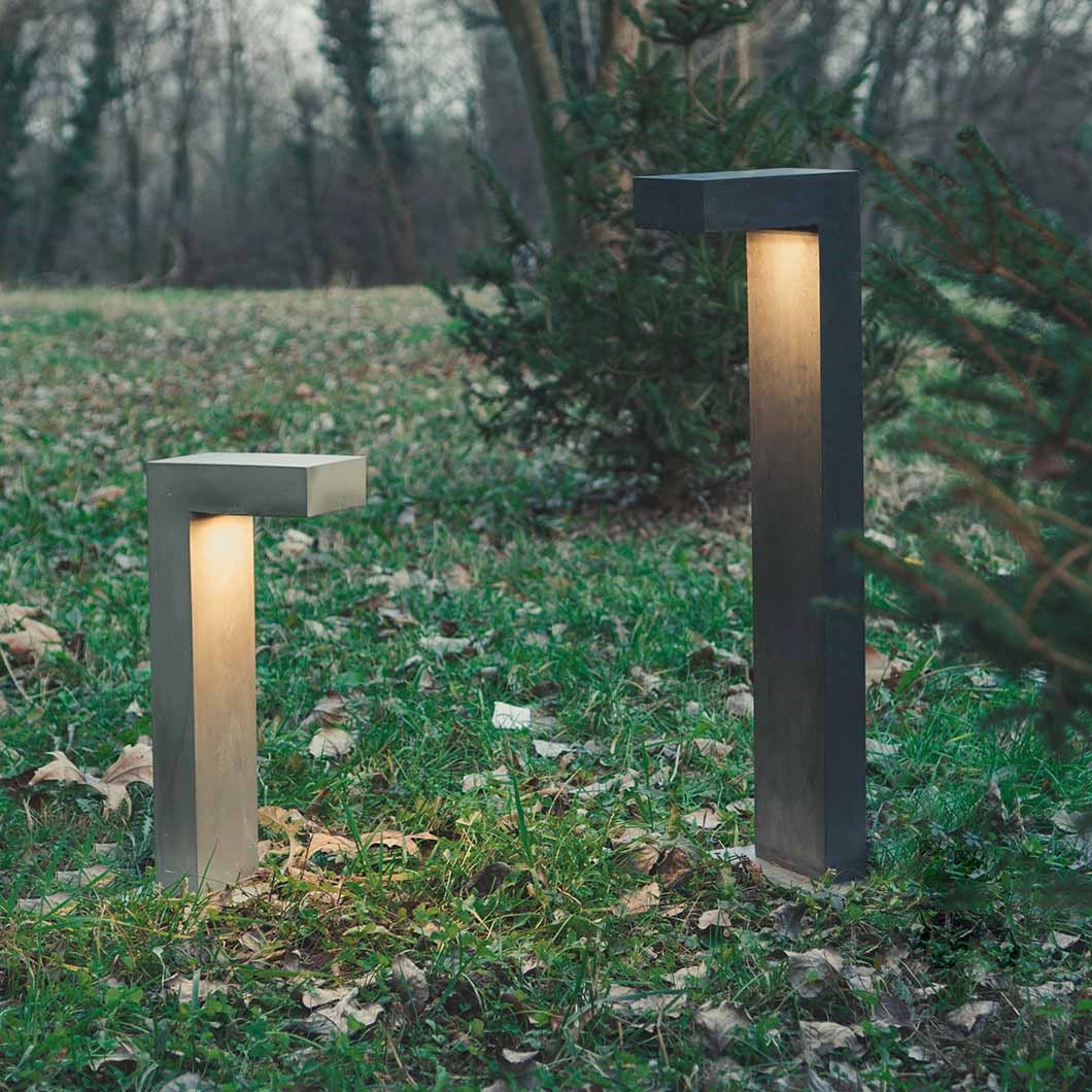 9010 Elle Small 1093B LED Outdoor Bollard Light | Darklight Design ...
