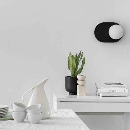 Ummo Hanea Ip44 Wall Light in brass finish alternative image