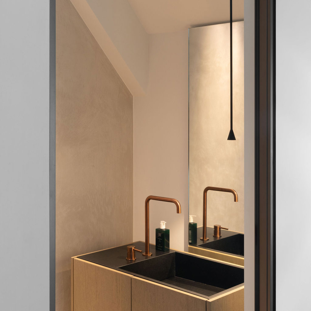 Trizo21 Austere-Solitaire LED Pendant | Darklight Design