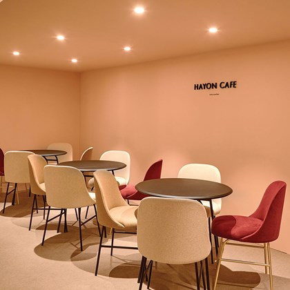 Arkoslight Swap Round Dim-to-Warm LED Recessed Downlight alternative image