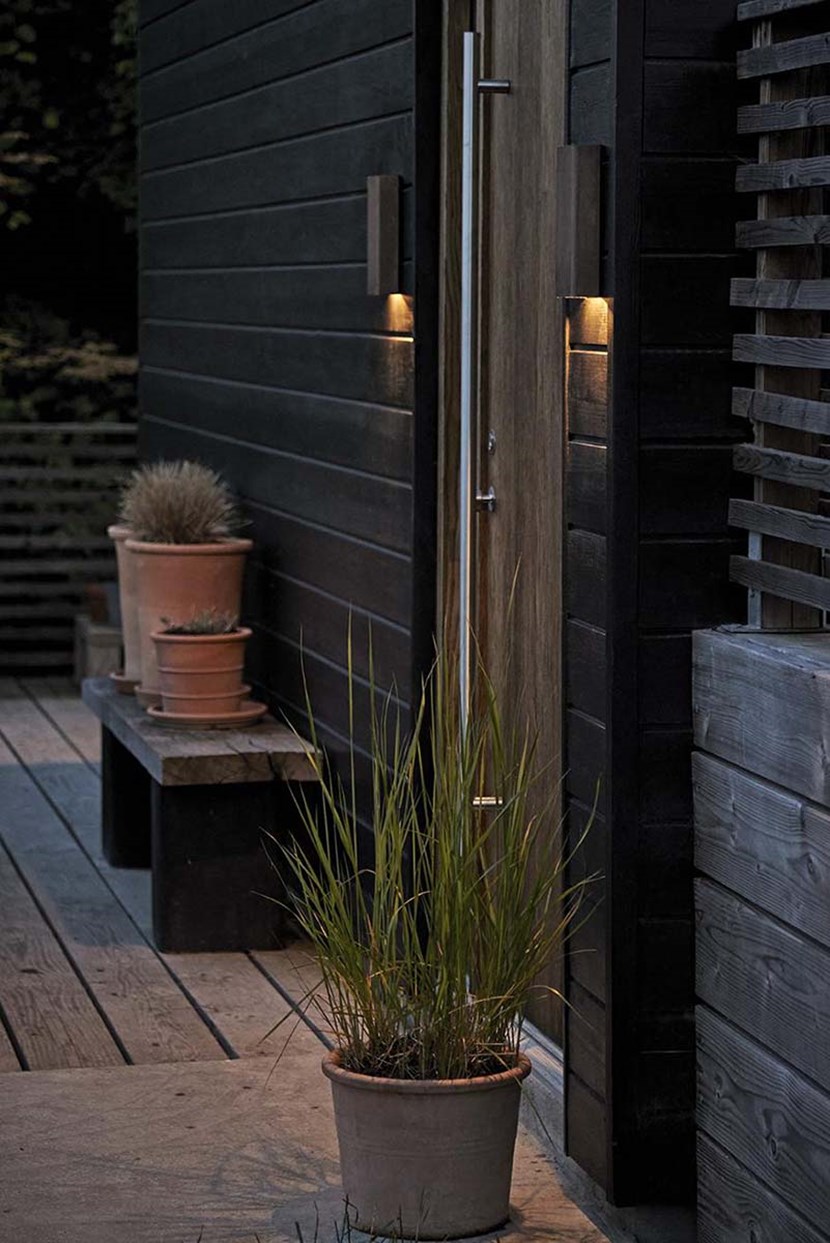 PVD Concept Simply Pillar Medium LED Outdoor Wall Light| Image:11