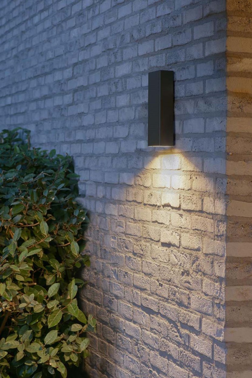 PVD Concept Simply Pillar Medium LED Outdoor Wall Light| Image:18