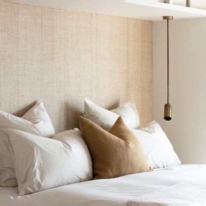 Contain Book XL Long Pendant alternative image