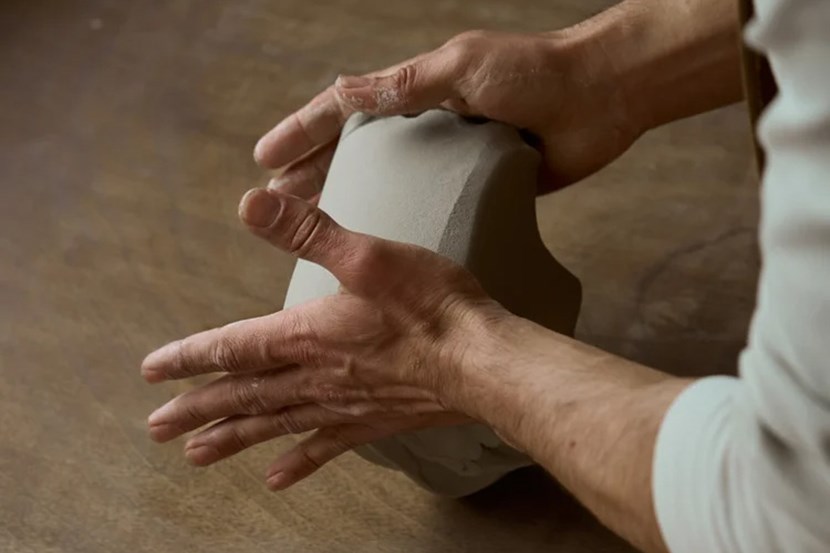 Contain Ceramic Cable Pendant| Image:3