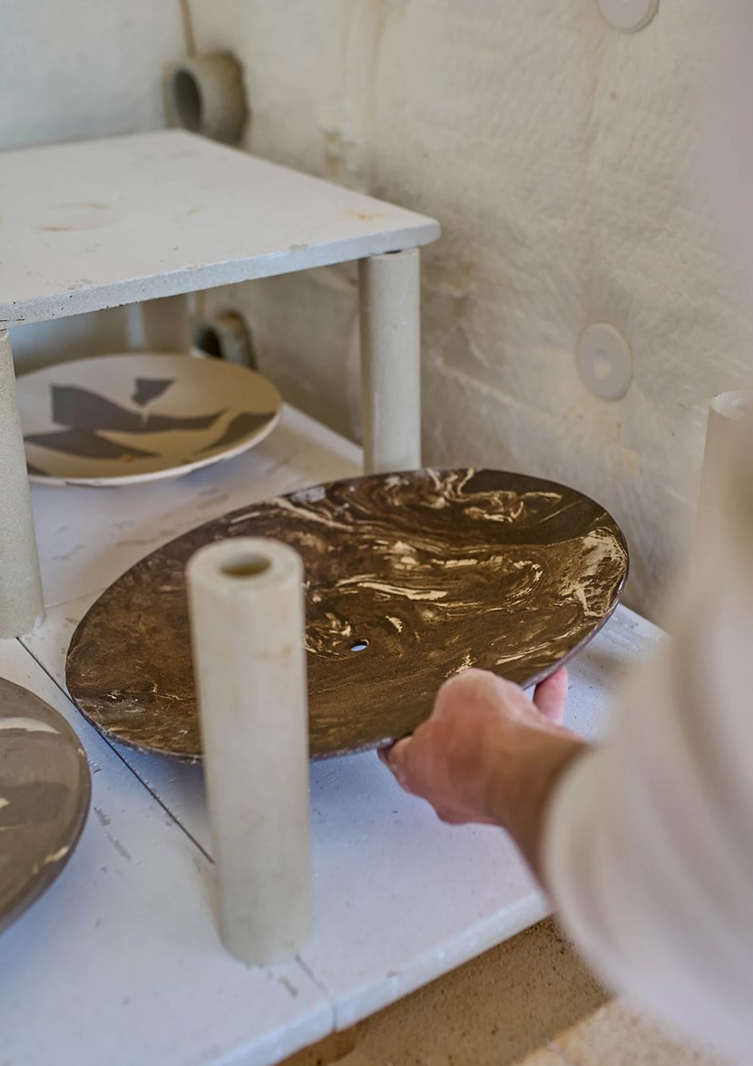 Contain Ceramic Cable Pendant| Image:5