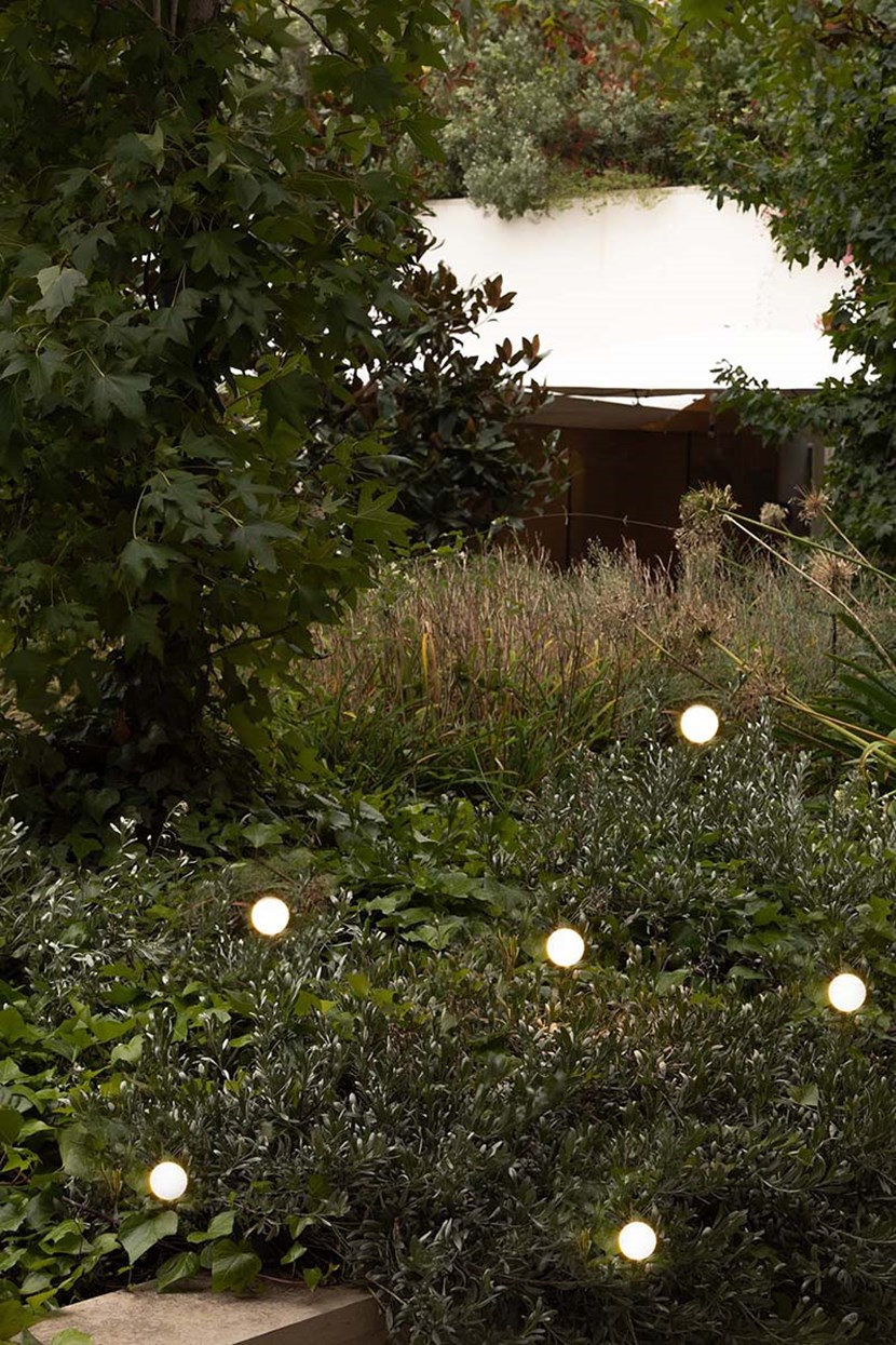 Faro Cuca 300 LED Outdoor IP65 LED Spike Bollard Light| Image:2