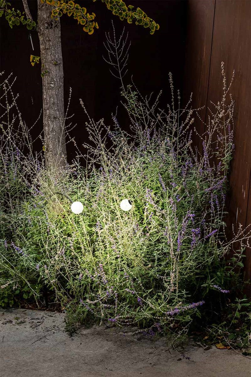 Faro Cuca 300 LED Outdoor IP65 LED Spike Bollard Light| Image:10