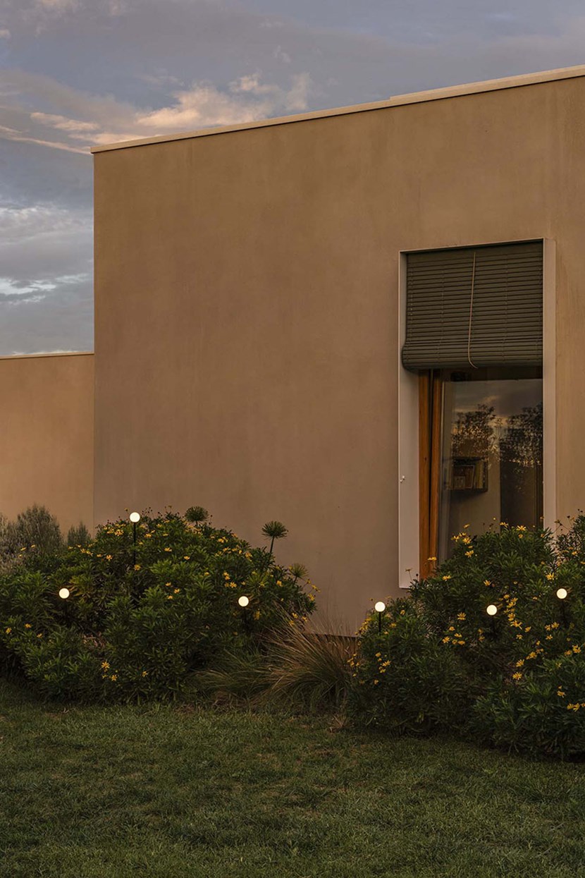 Faro Cuca 300 LED Outdoor IP65 LED Spike Bollard Light| Image:5