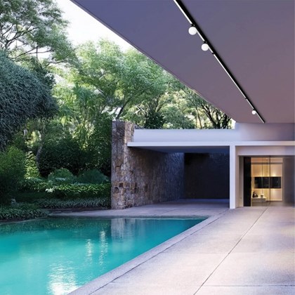 Zambelis 48V Surface Mounted IP65 Outdoor Modular Track System Components alternative image