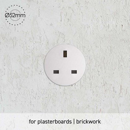 Rond UK Power Socket Retrofit Small Trim installed in plasterboard 52mm diameter