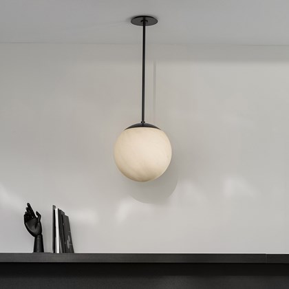 Schwung Globe Marble Pendant alternative image