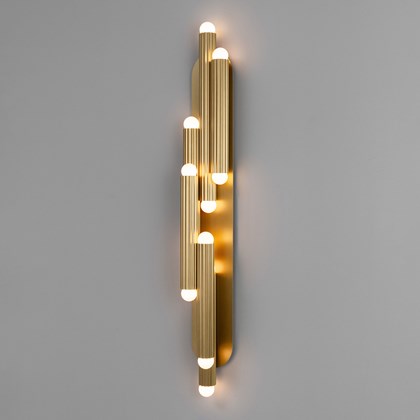 Schwung Vesta Legion Medium Wall Light