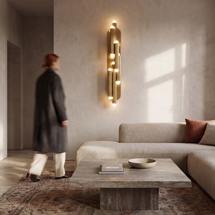 Schwung Vesta Legion Medium Wall Light alternative image