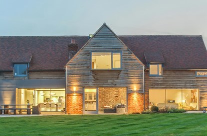 Oak Barn, Oxfordshire - image 6