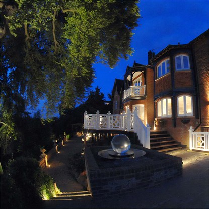 Gibraltar House, Berkshire - image 2